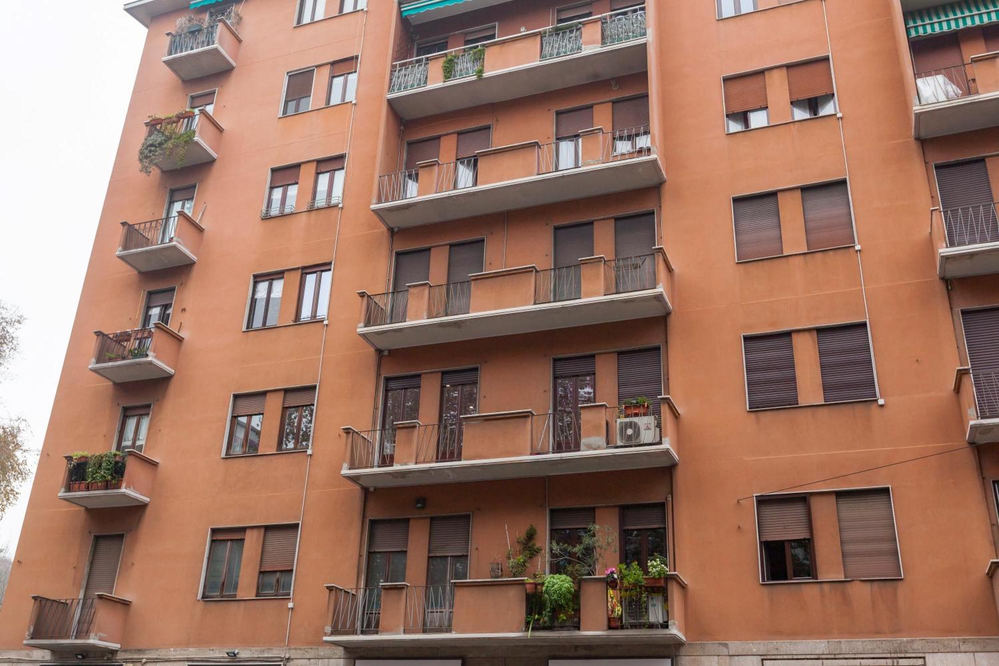 Milano Apartments S Agostino - Porta Genova Экстерьер фото