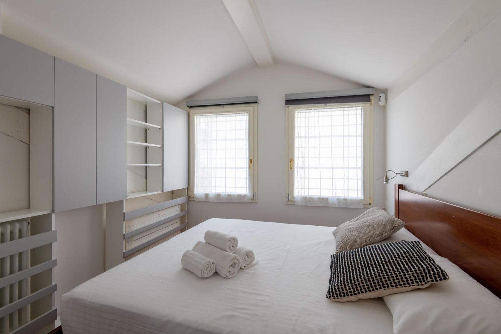 Milano Apartments S Agostino - Porta Genova Экстерьер фото