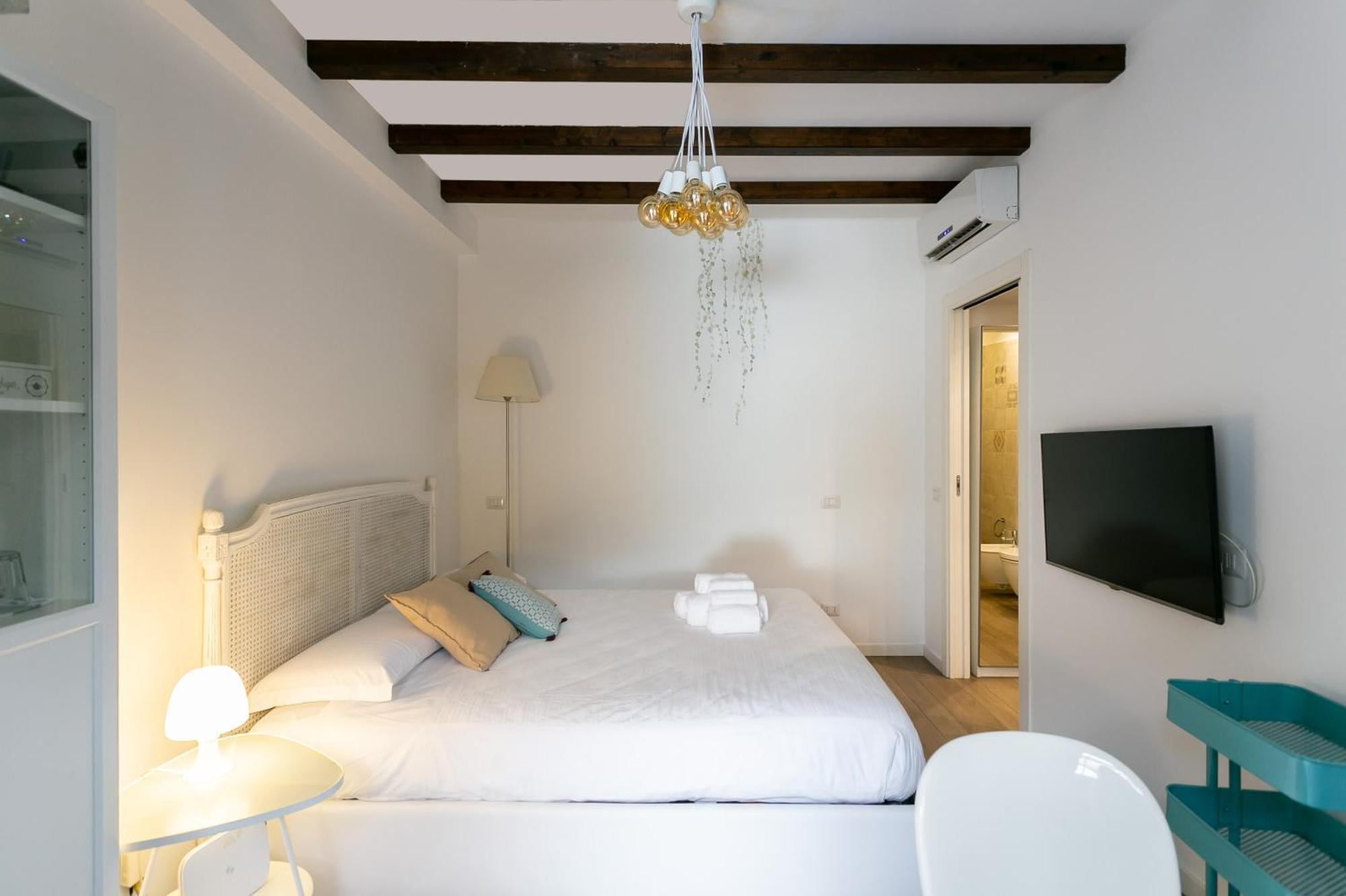 Milano Apartments S Agostino - Porta Genova Экстерьер фото