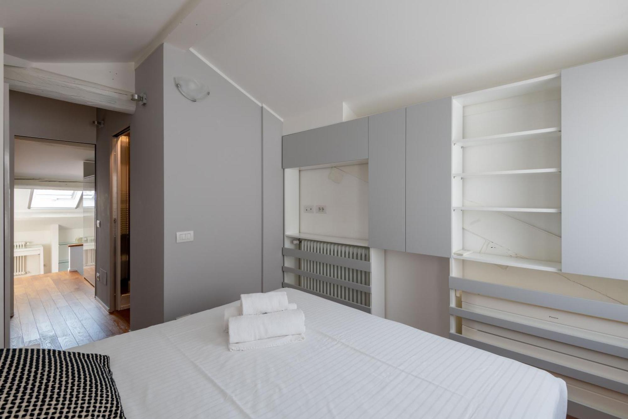 Milano Apartments S Agostino - Porta Genova Экстерьер фото