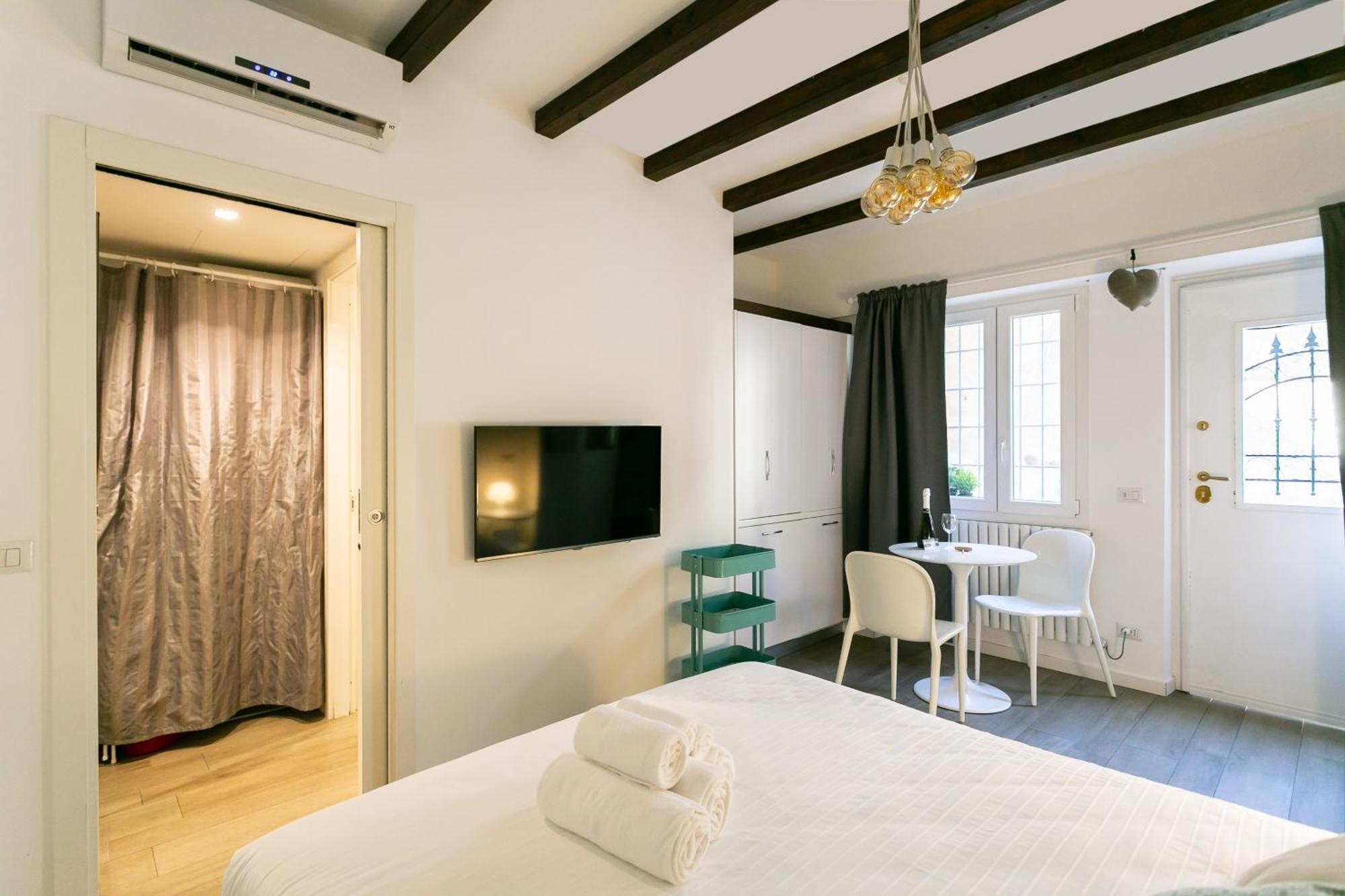 Milano Apartments S Agostino - Porta Genova Экстерьер фото